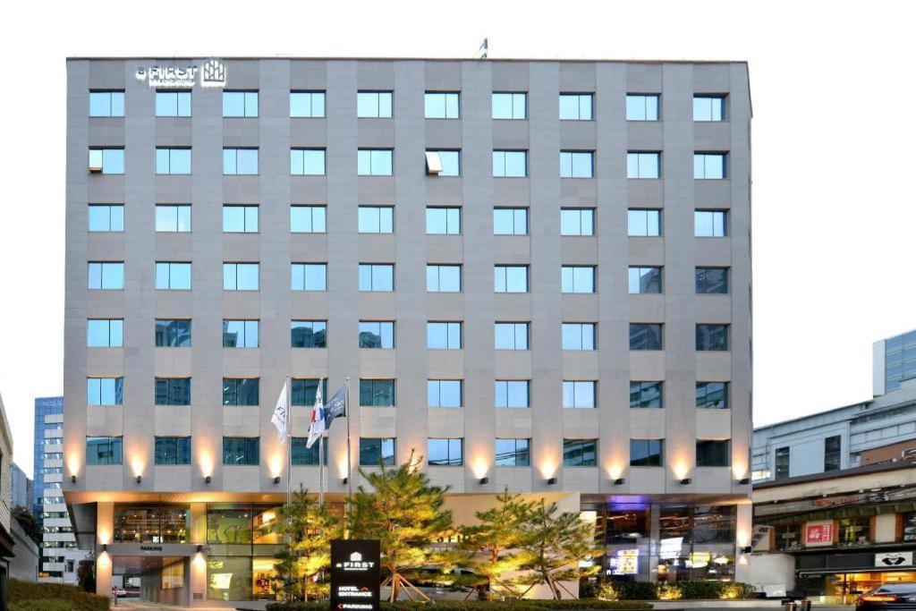 Afirst Hotel Myeongdong Szöul Kültér fotó
